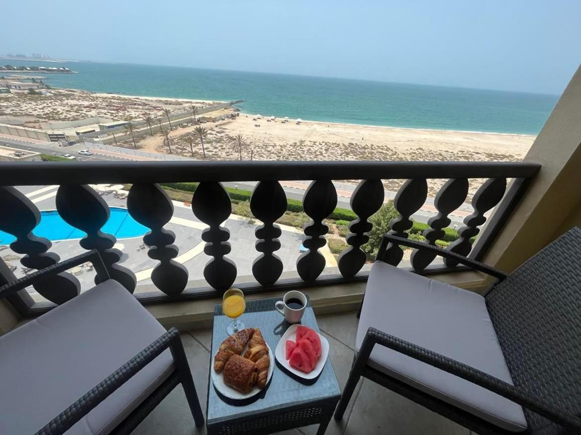 Beach Front Escape Apartamento Ras al-Khaimah Exterior foto